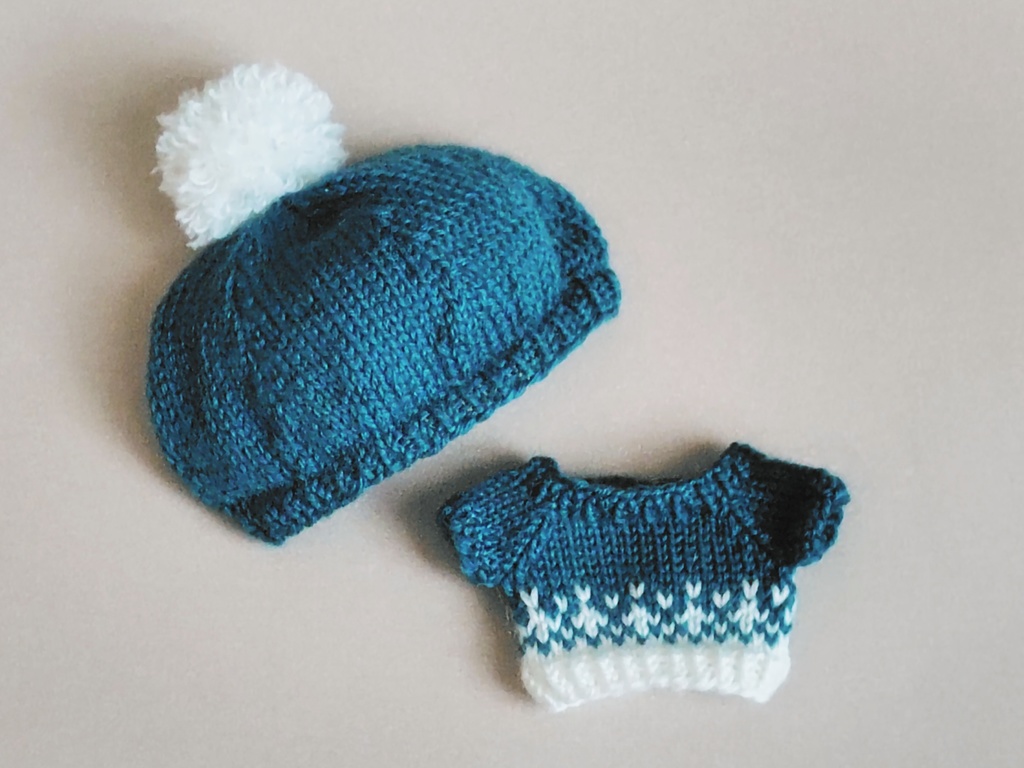 【4/13 22時 追加】2色(青×白)のセーター・帽子(青)のセット(あんしんBOOTHパック)