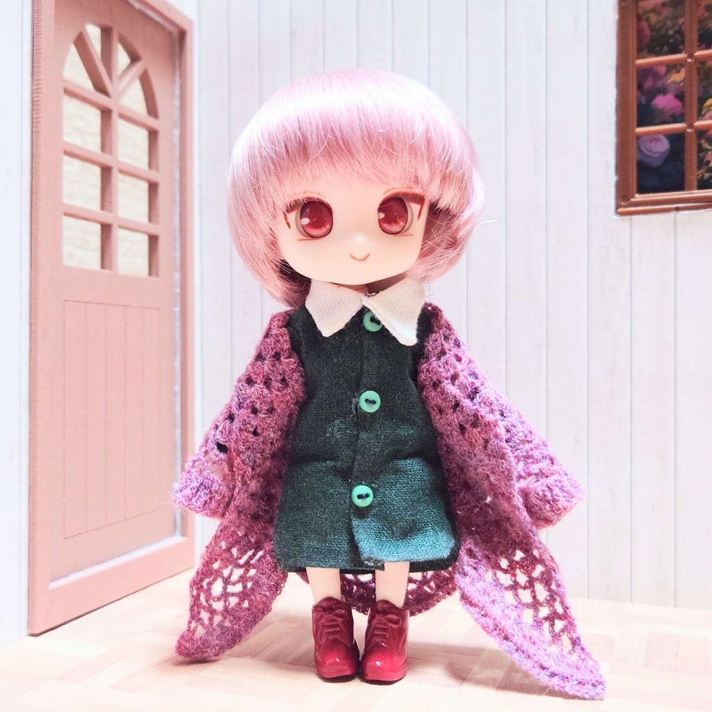 レース編みの三角ショールL