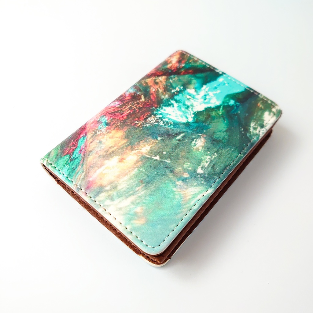 恐竜 レザー製名刺入れ お出かけを楽しく