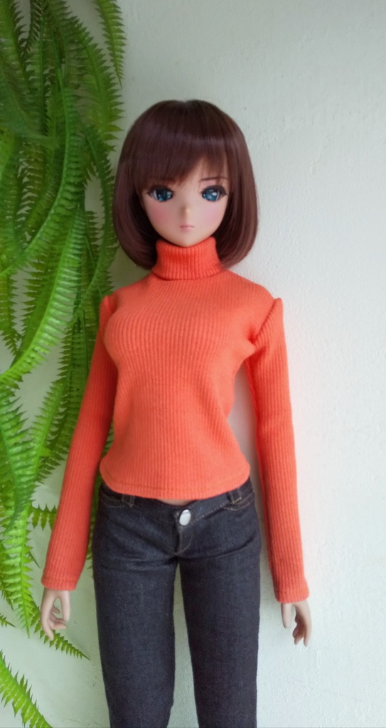 DD&スマートドールサイズ、タイトなタートルネックセーター