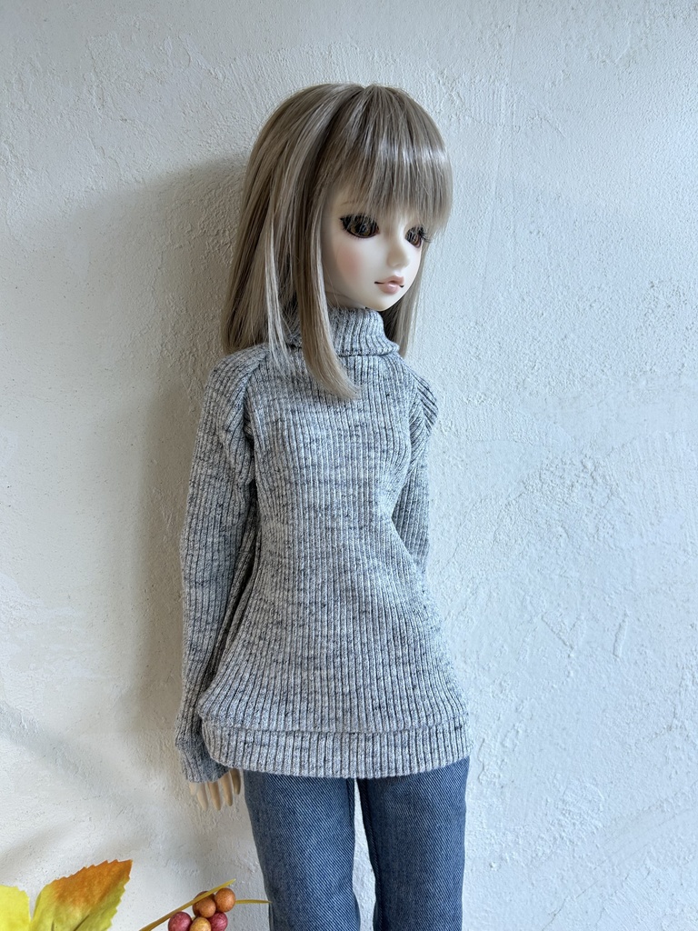 オビツ50サイズのタートルネックセーター