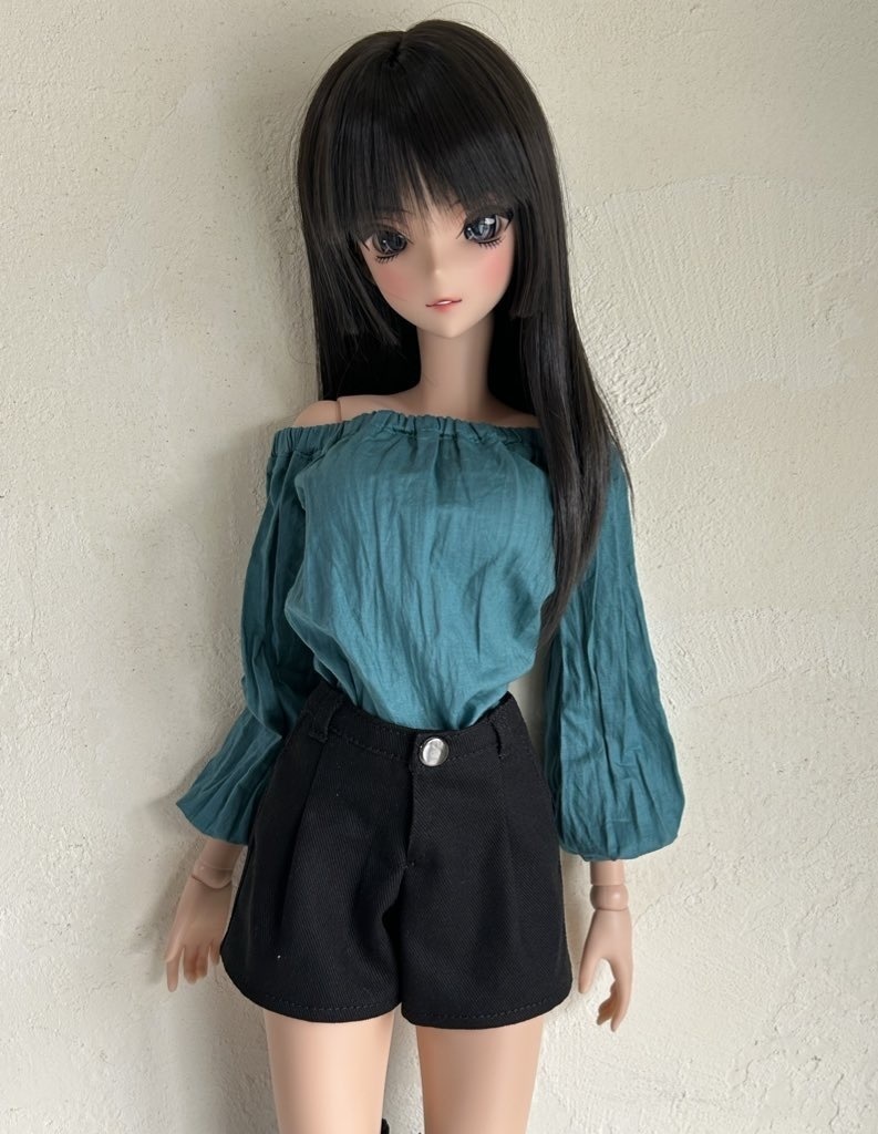 60㎝ドール用、後ろウエストゴムのショートパンツ