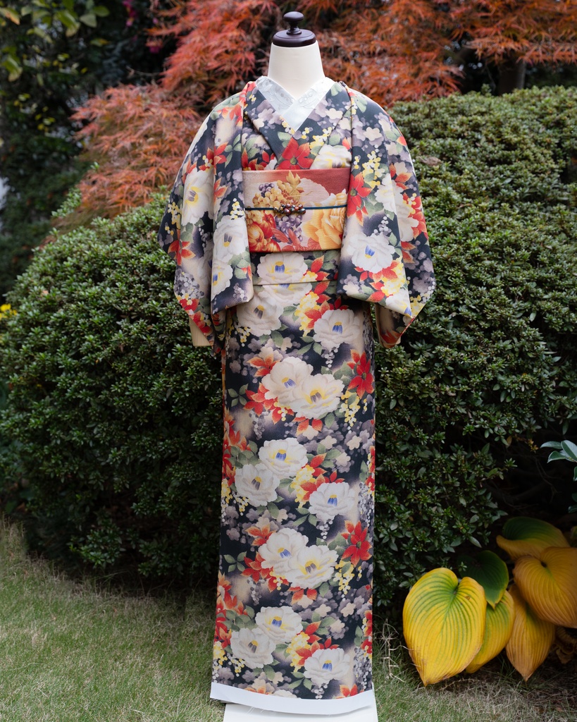 受注 : 白椿着尺反物