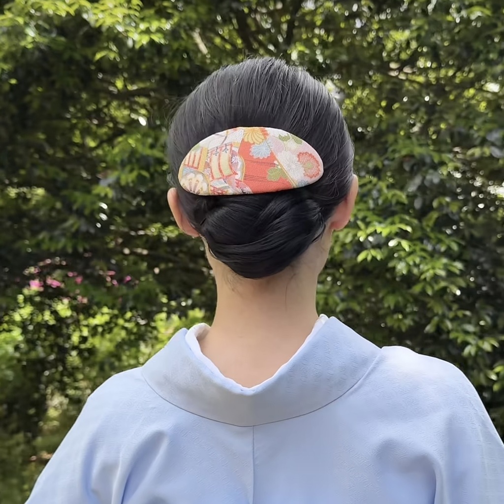 アンティーク着物柄の髪飾り(大きめ)