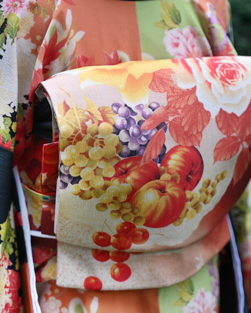 薔薇に果物 仕立て上がり名古屋帯
