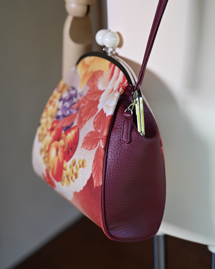 即納品:バラと果物 ショルダーバッグ