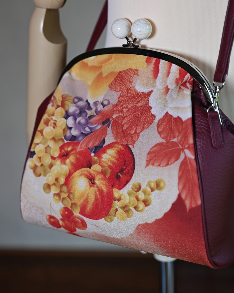 即納品:バラと果物 ショルダーバッグ