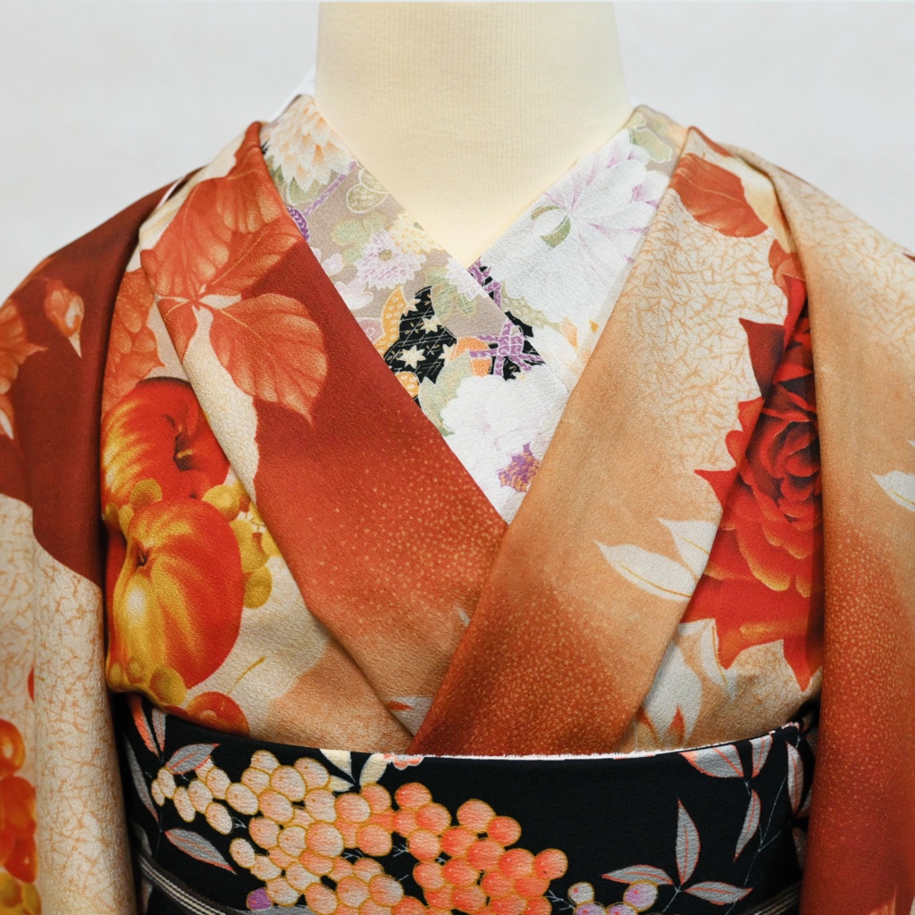 モカ様専用ページ (薔薇に果物着尺反物)