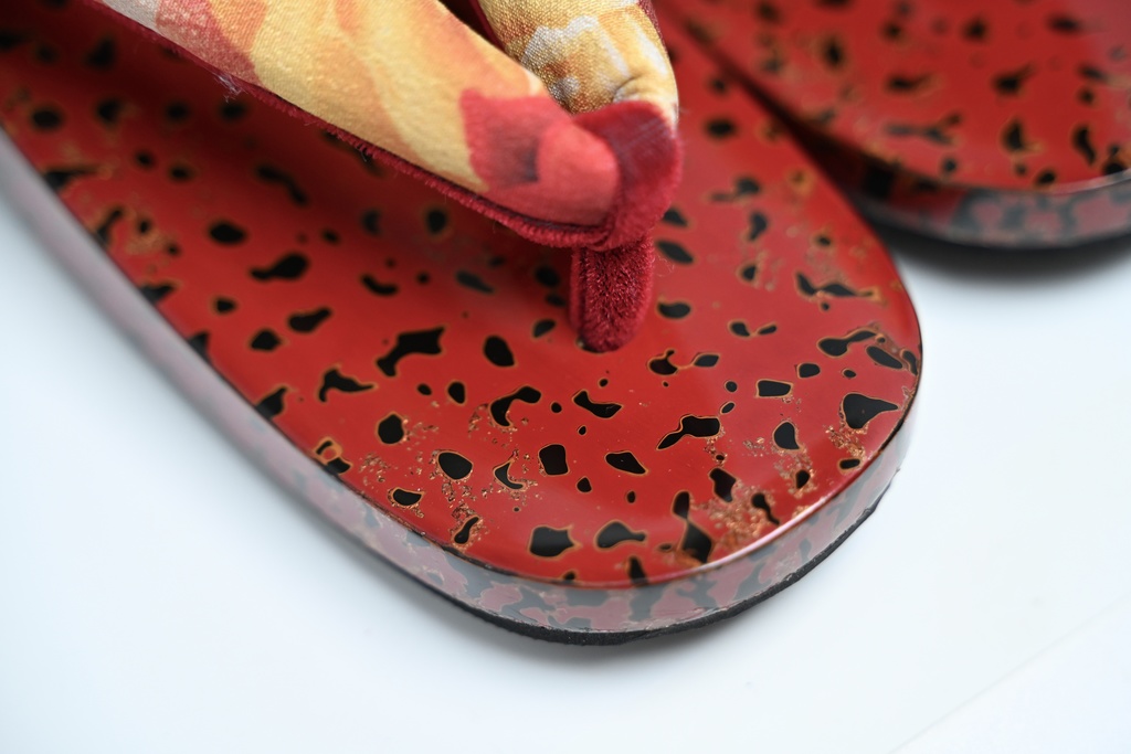 薔薇に果物 津軽塗女下駄