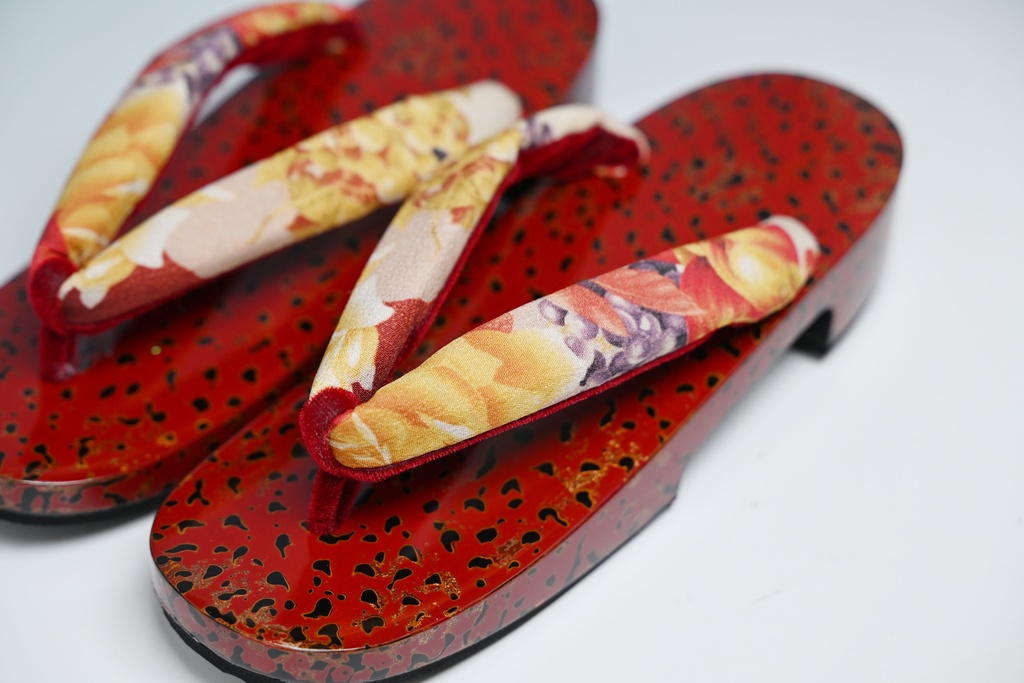 薔薇に果物 津軽塗女下駄