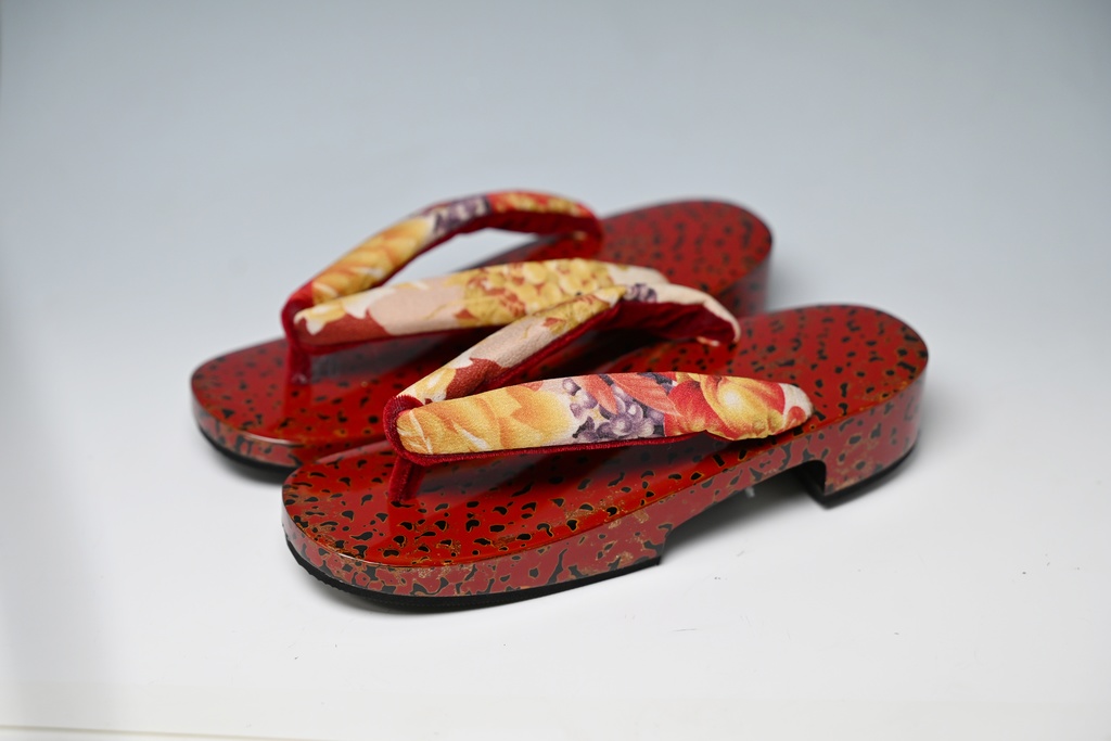 薔薇に果物 津軽塗女下駄