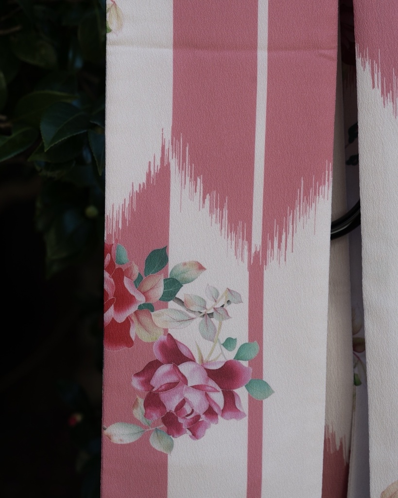 即納(1-2日で発送) 薔薇で紡ぐ物語 半幅帯