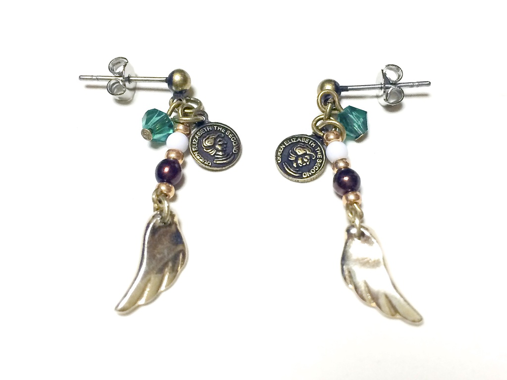 【進撃の巨人】世界観イメージイヤリング