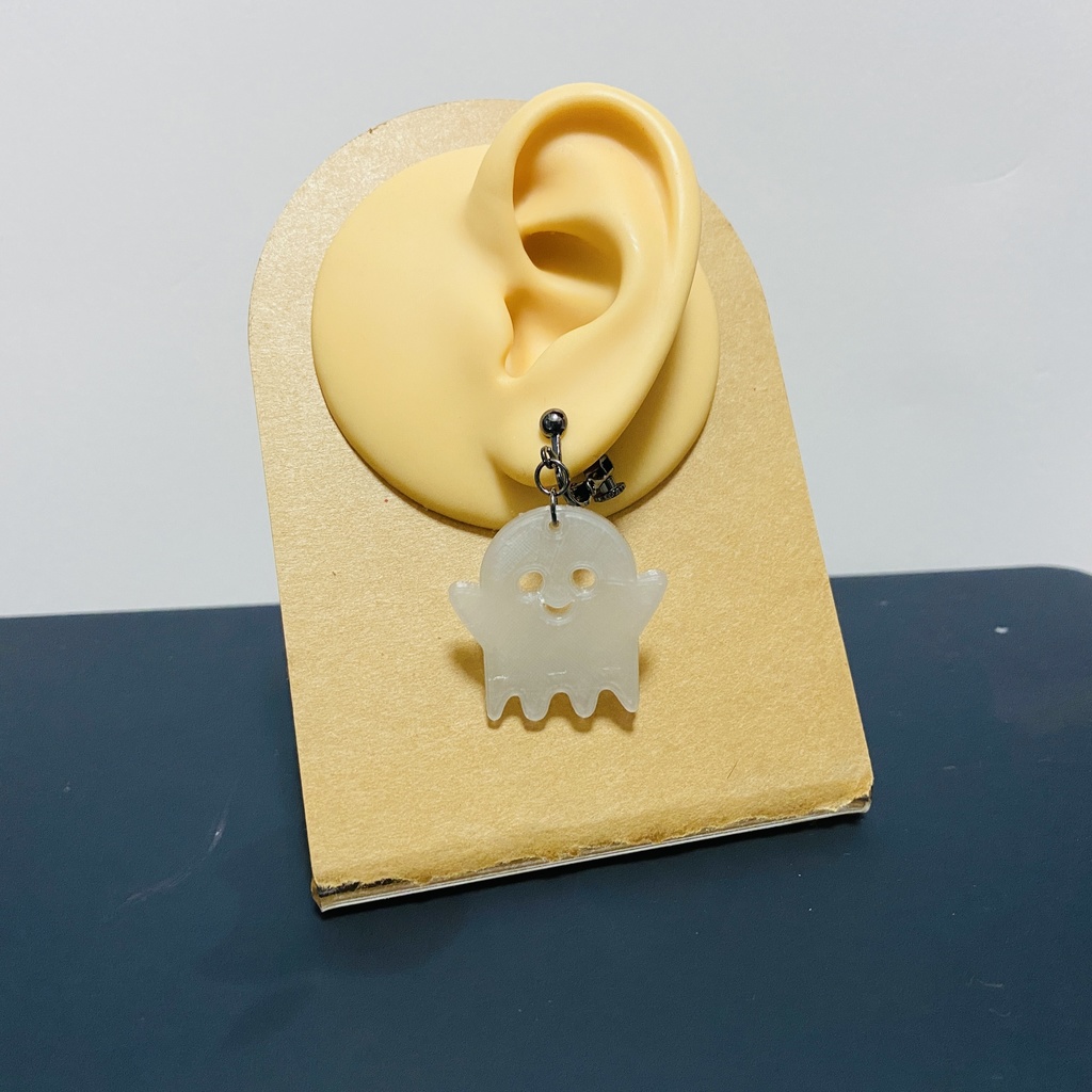 にこにこおばけちゃんの青色変身イヤリング