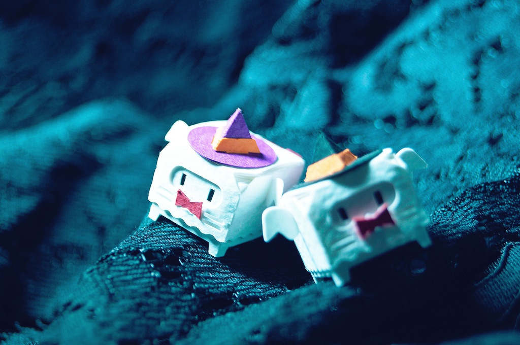 はこねこ ゴースト むらさきオレンジ