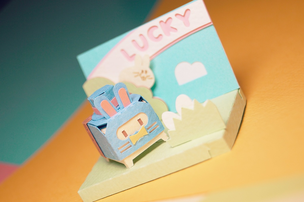 はこねこ うさぎ ぼうし みずいろ