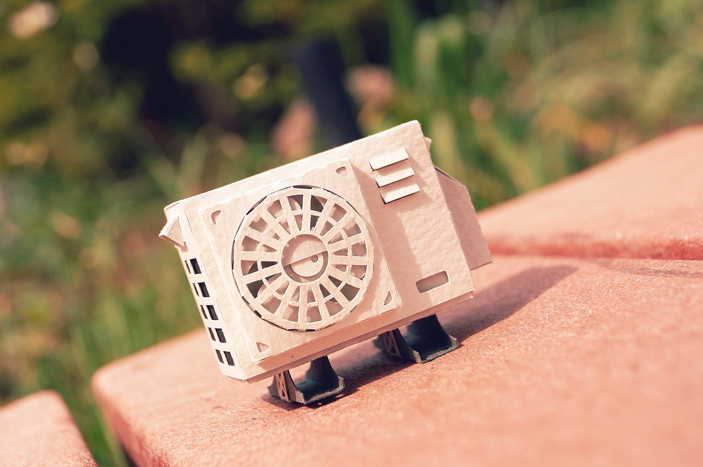 【室外機ペーパークラフト】ユニト 伊-001