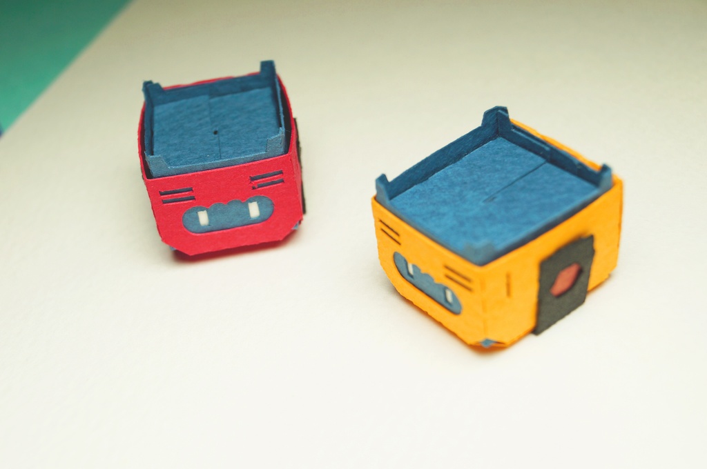 はこねこ こくばんけし きいろ