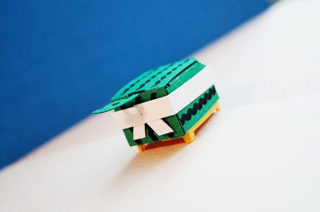 はこねこ すいか きいろ