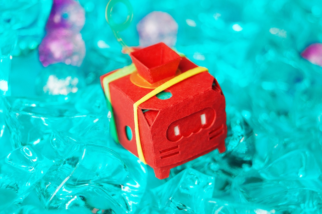 はこねこ みずふうせん あか