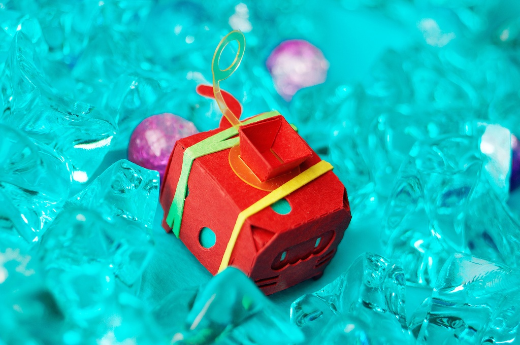 はこねこ みずふうせん あか