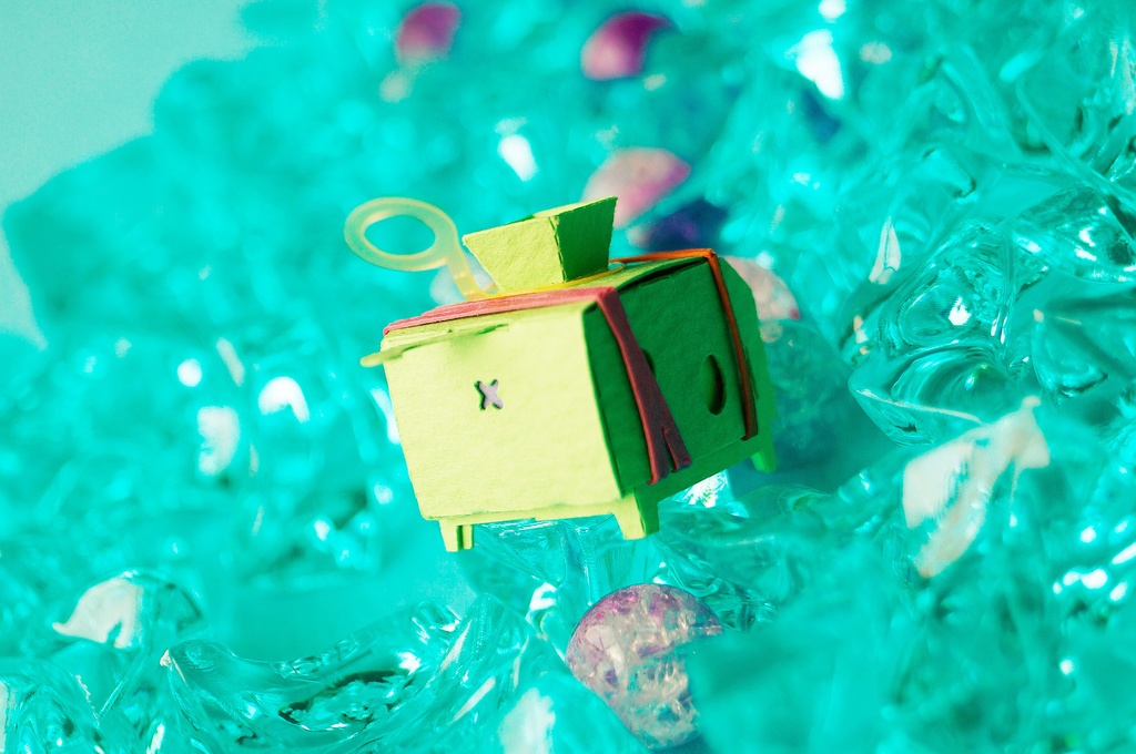 はこねこ みずふうせん きみどり