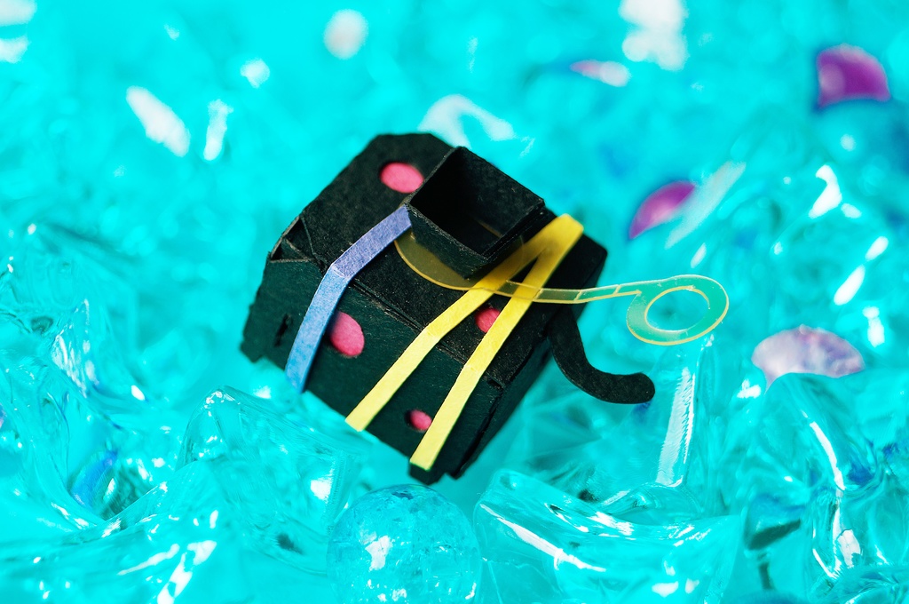 はこねこ みずふうせん くろ