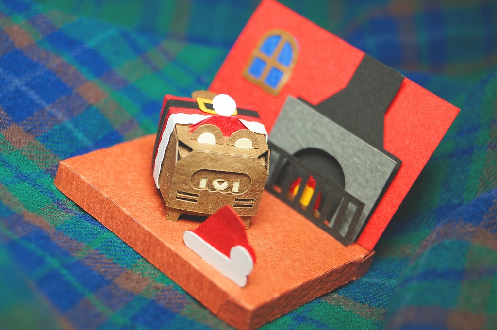 はこねこ　サンタクロース　くま