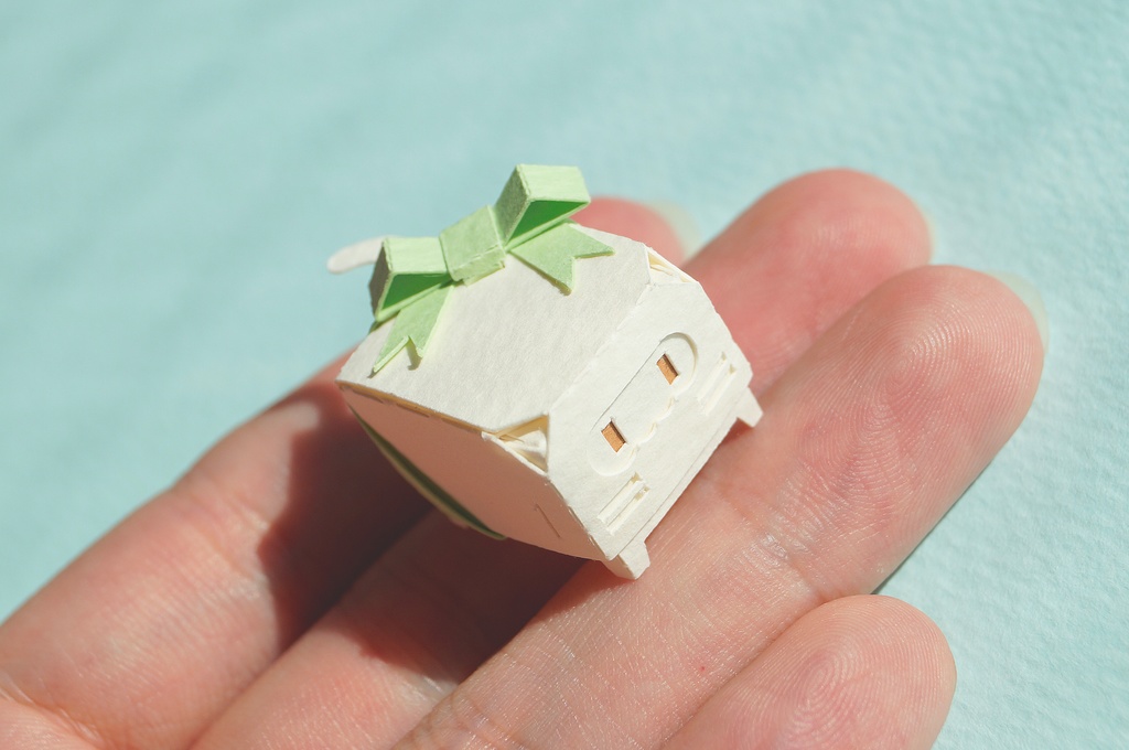 はこねこ ホワイトデー しろ みどりりぼん