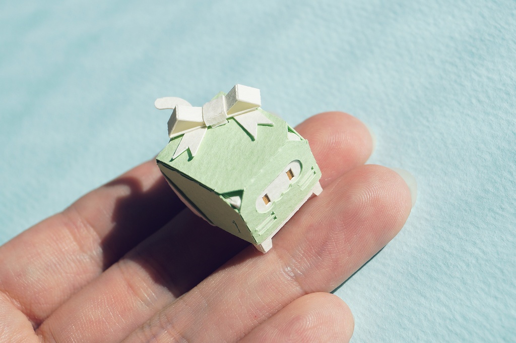 はこねこ ホワイトデー みどり