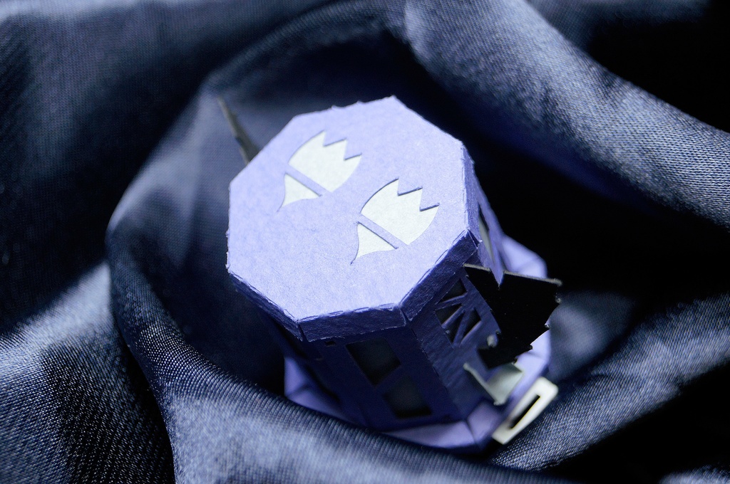 【ゴミ箱型ペーパークラフト】アクタ NO.002