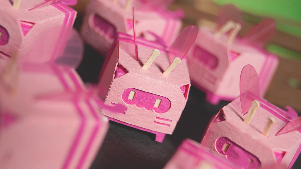 はこねこ みつばち ピンク