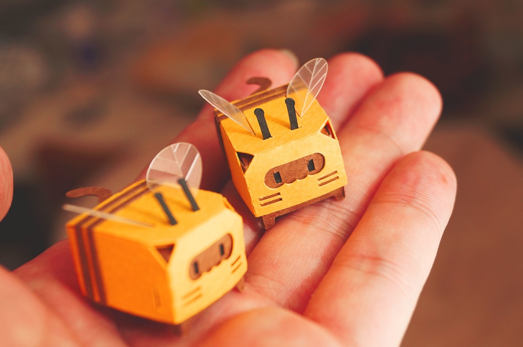 はこねこ みつばち