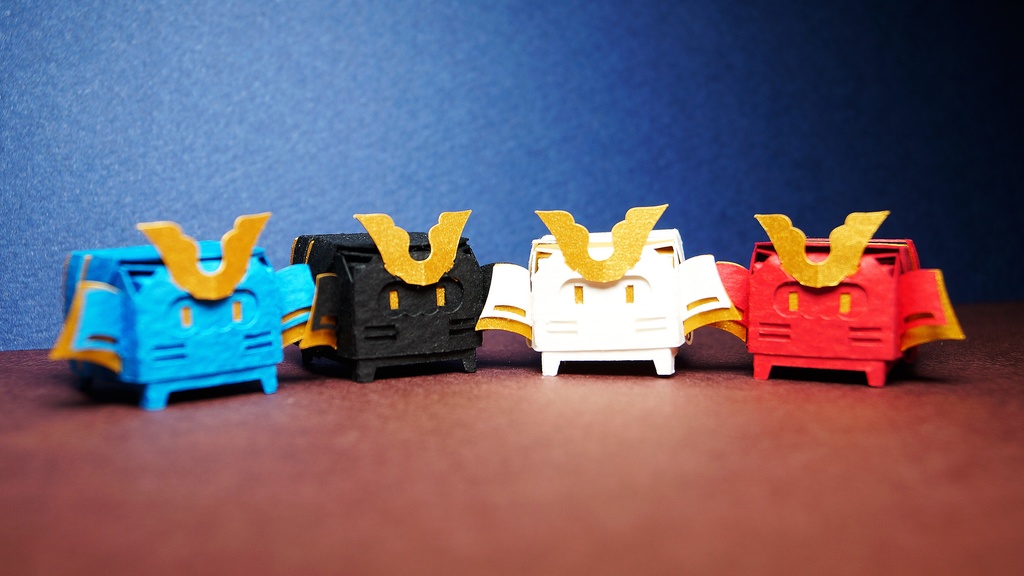 はこねこ よろいかぶと しろ