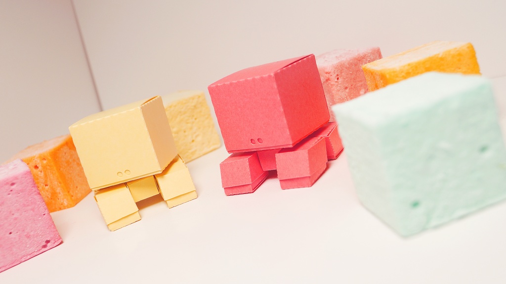 もヴゅ NO.1【ギモーヴ型ペーパークラフト】