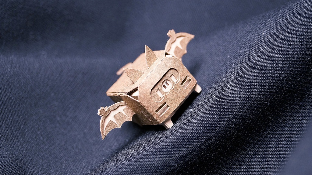 はこねこ こうもり ちゃいろ