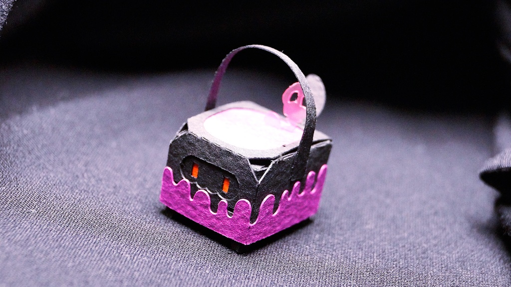 はこねこ まじょのなべ ピンク