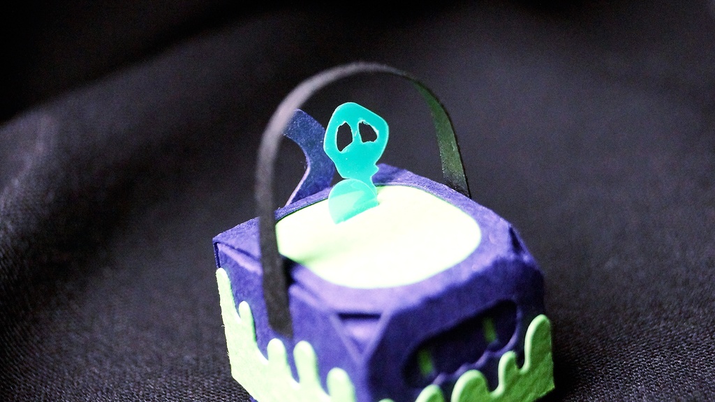 はこねこ まじょのなべ グリーン