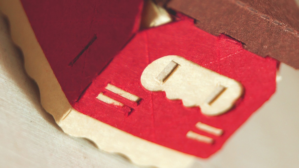 はこねこ こたつ みどり