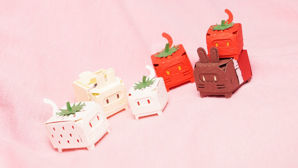 はこねこ いちごのおやこ しろ