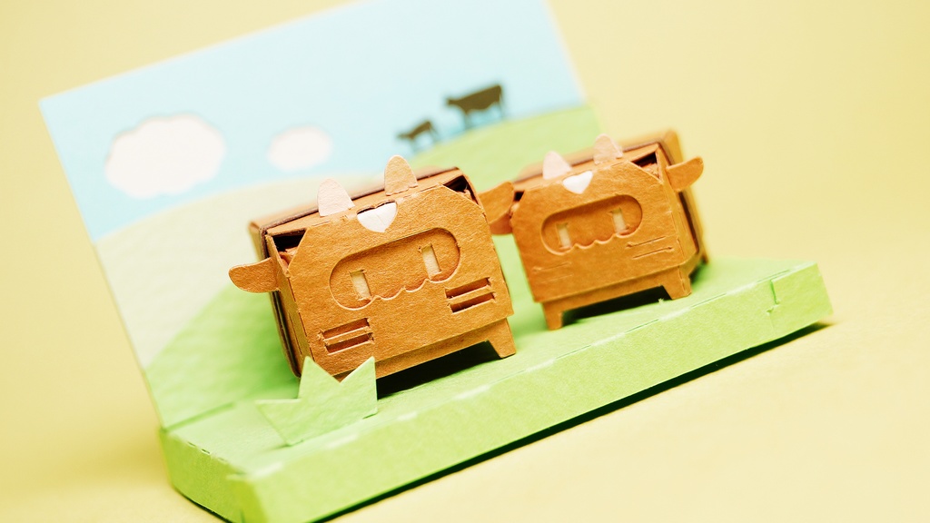 はこねこ うしのおやこ ちゃいろ