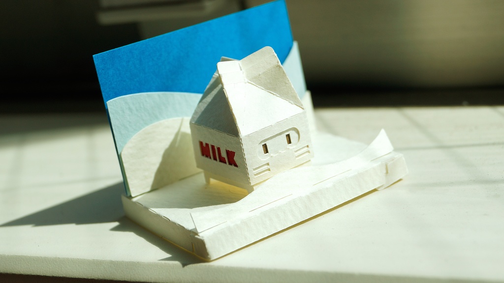 はこねこ ぎゅうにゅうパック しろあか