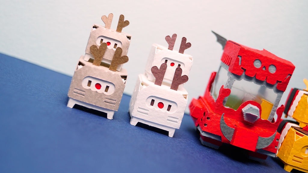 はこねこ トナカイのおやこ ゆき