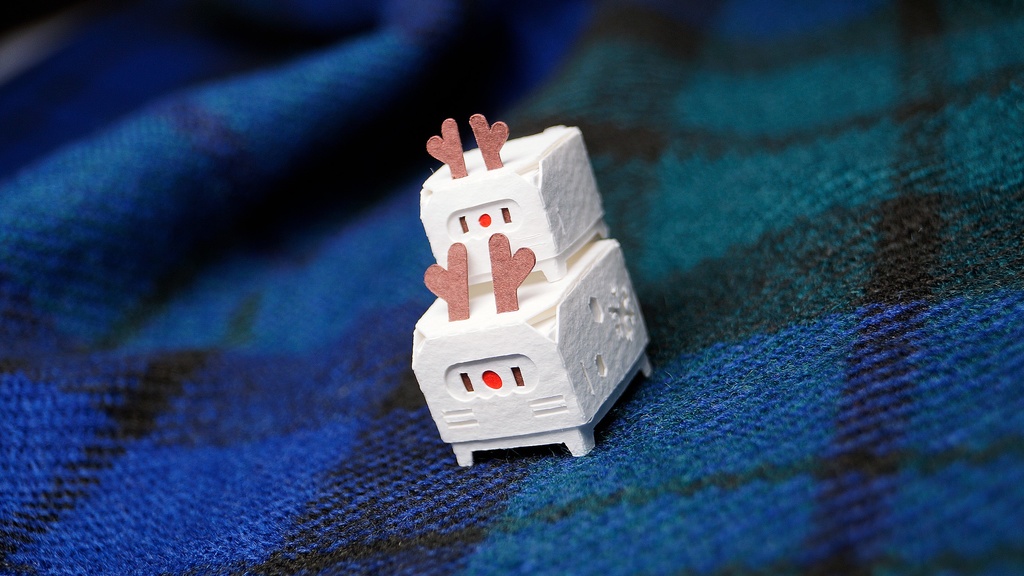 はこねこ トナカイのおやこ ゆき