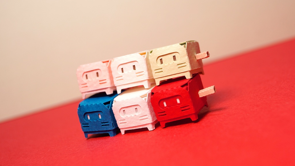 はこねこ さんしょくだんご トリコロール