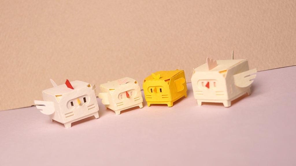 はこねこ にわとりのおやこ