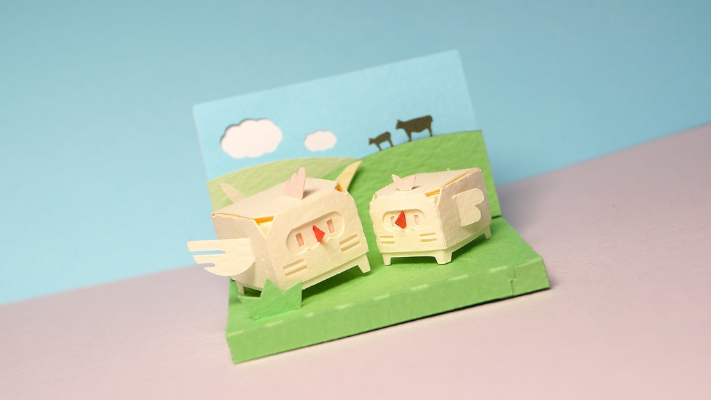 はこねこ にわとりのおやこ やさしいきいろ