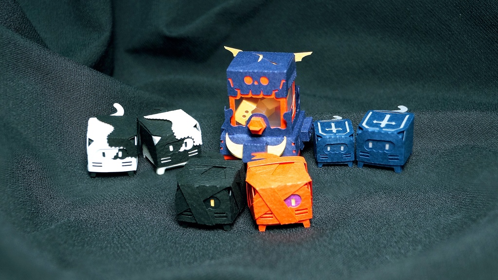 はこねこ かんおけのおやこ あいいろ