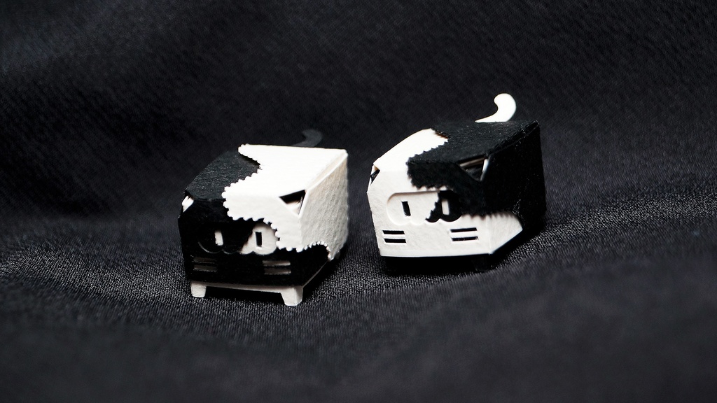 はこねこ つぎはぎ くろしろ