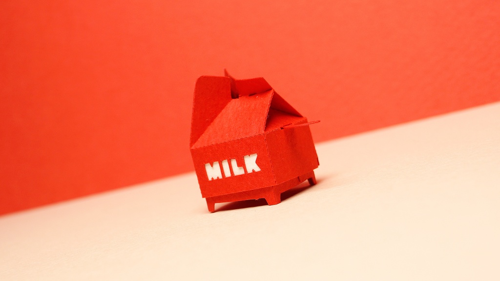 はこねこ ぎゅうにゅうパック あか